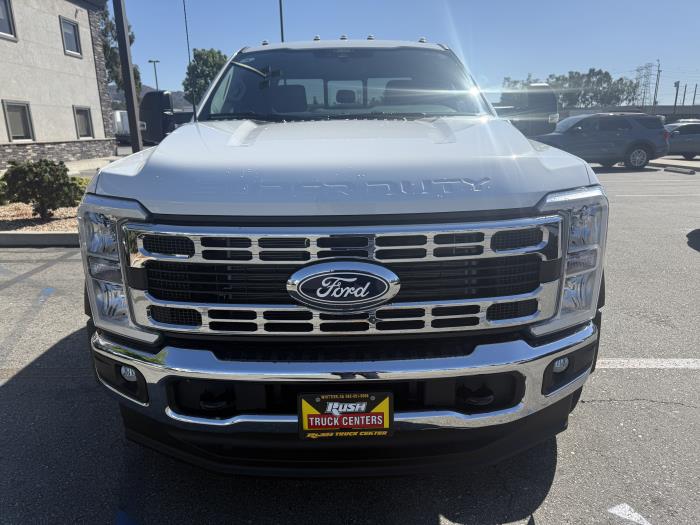 2027 Ford F-450-8