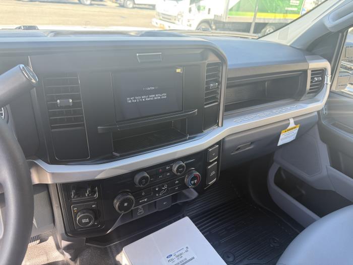 2027 Ford F-450-17