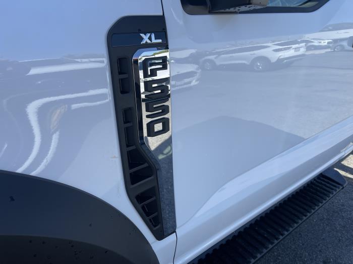 2027 Ford F-550-6