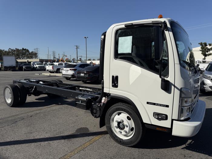 2026 Isuzu NRR-4