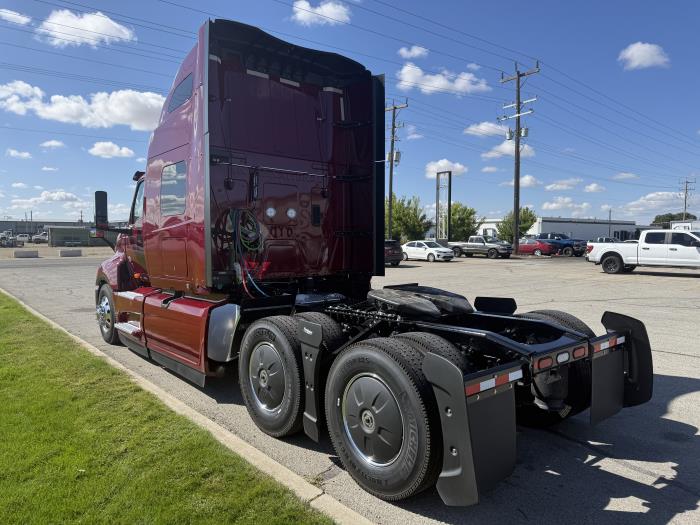 2027 International LT625-3