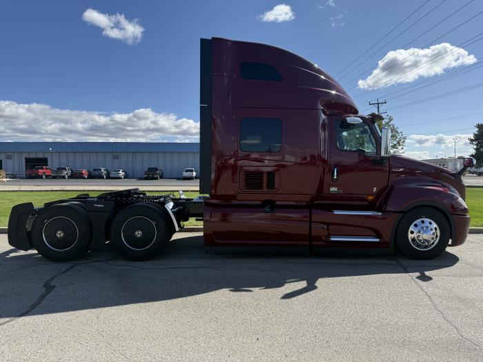 2027 International LT625-6