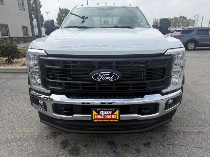 2027 Ford F-550-6