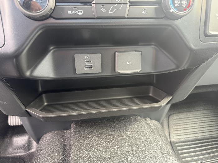 2027 Ford F-550-19