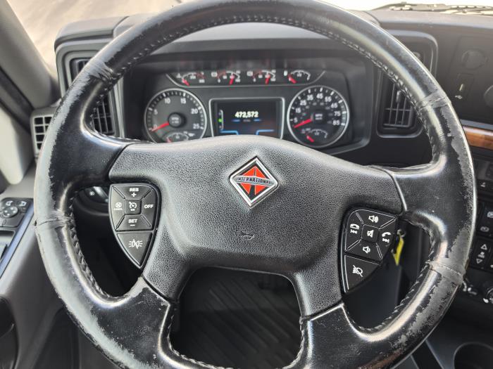 2022 International LT625-18