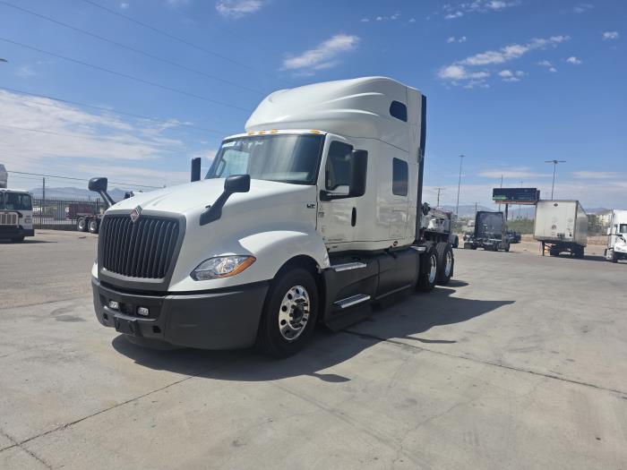2022 International LT625-0