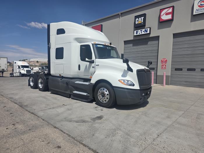 2022 International LT625-2