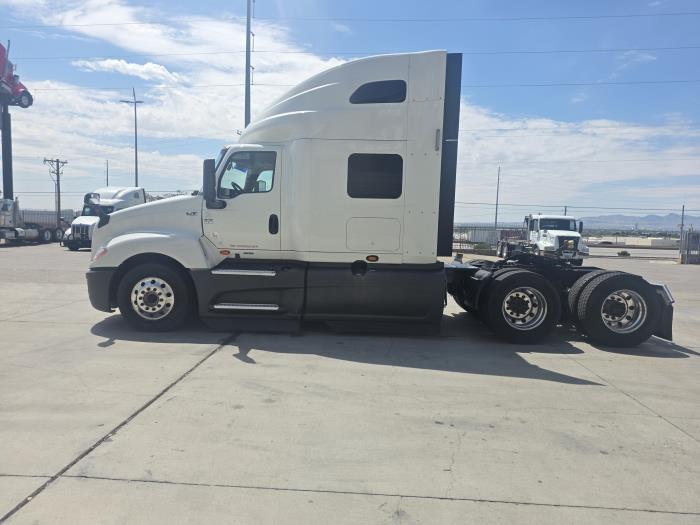 2022 International LT625-7