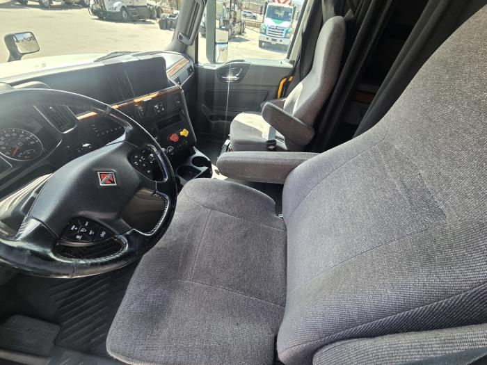 2022 International LT625-9
