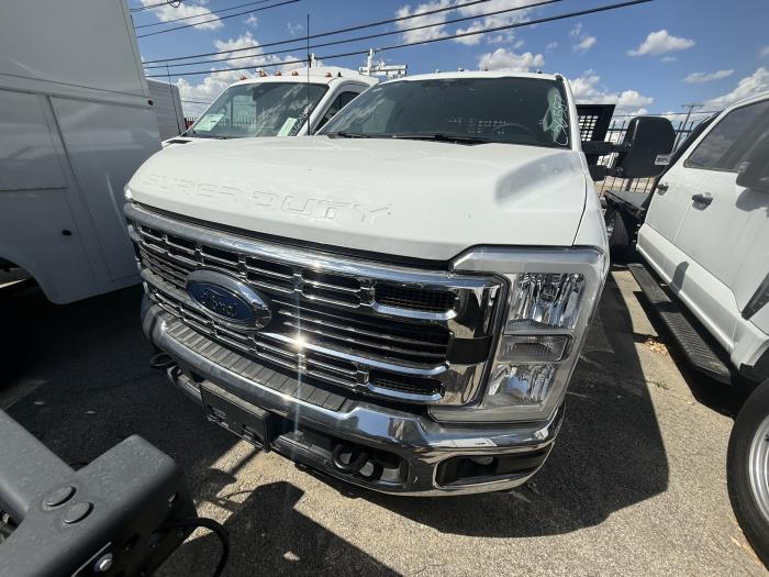 2026 Ford F-350-13