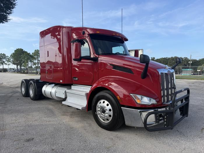 2023 Peterbilt 579-2