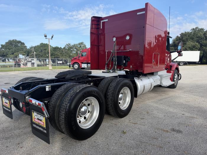 2023 Peterbilt 579-5