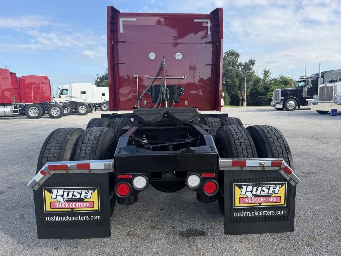 2023 Peterbilt 579-6