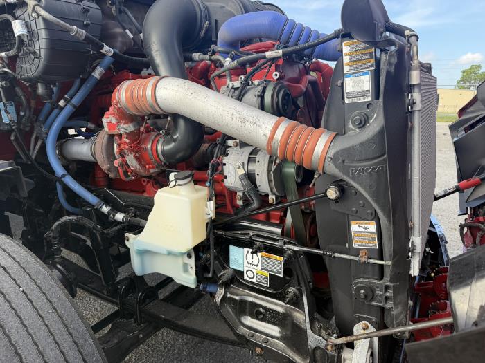 2023 Peterbilt 579-23