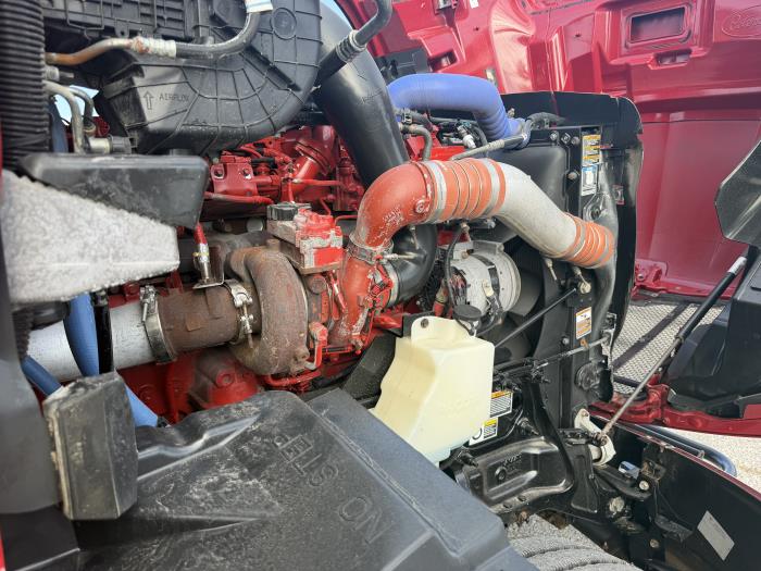 2023 Peterbilt 579-25