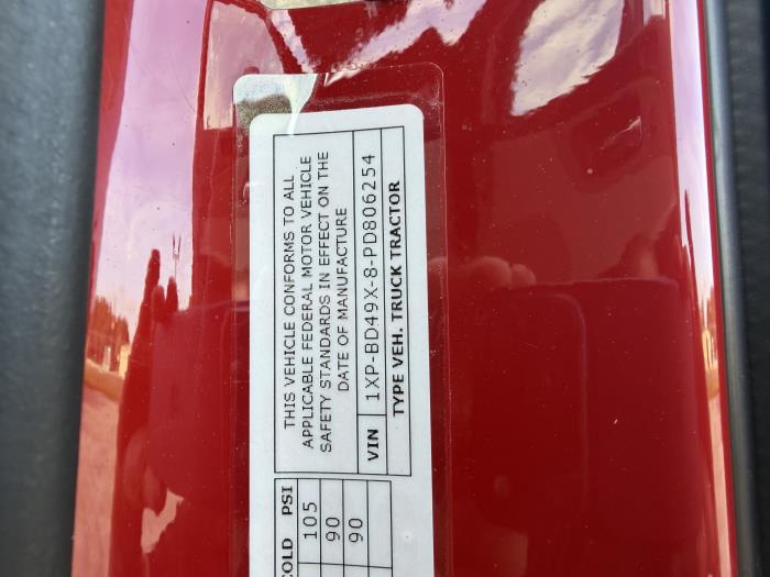 2023 Peterbilt 579-26