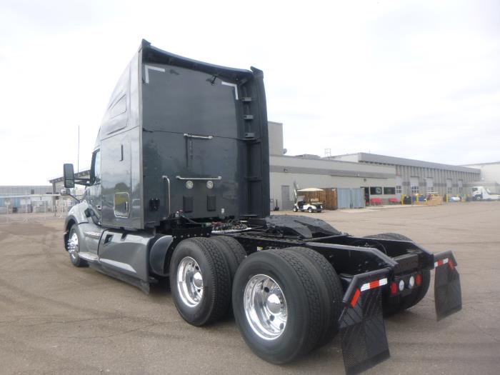 2022 Kenworth T680-2