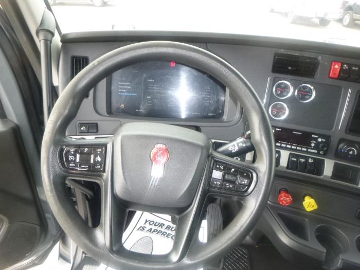 2022 Kenworth T680-15