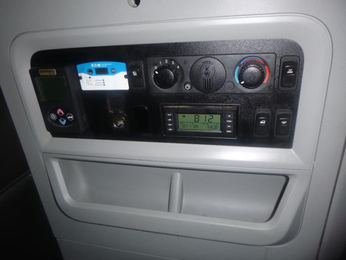 2022 Kenworth T680-25