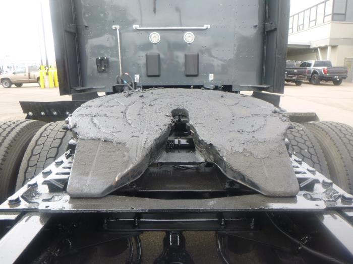2022 Kenworth T680-36