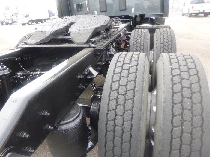 2022 Kenworth T680-37