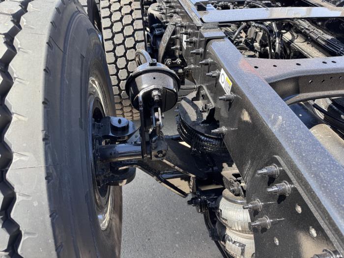 2027 Peterbilt 589-14