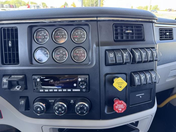 2027 Peterbilt 589-20