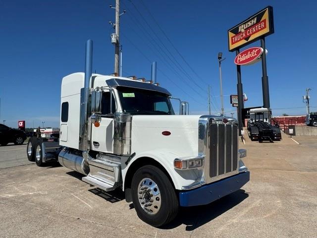 2027 Peterbilt 589-1