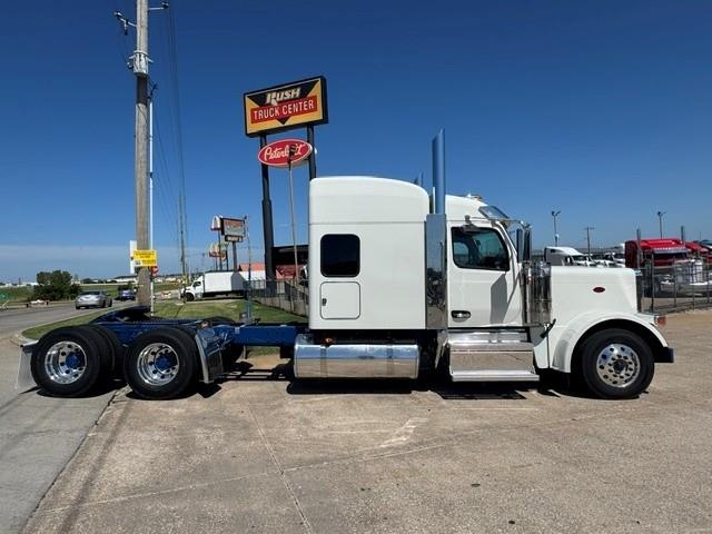 2027 Peterbilt 589-3