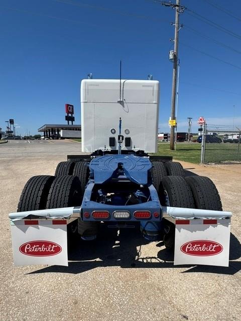 2027 Peterbilt 589-10