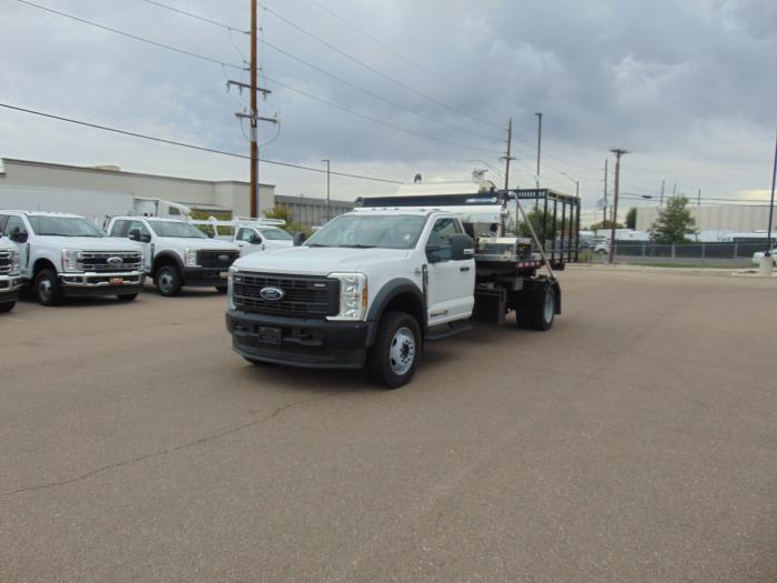 2025 Ford F-600-2