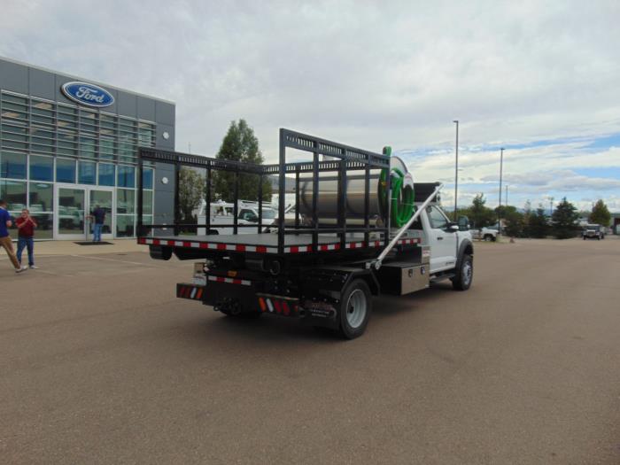 2025 Ford F-600-6