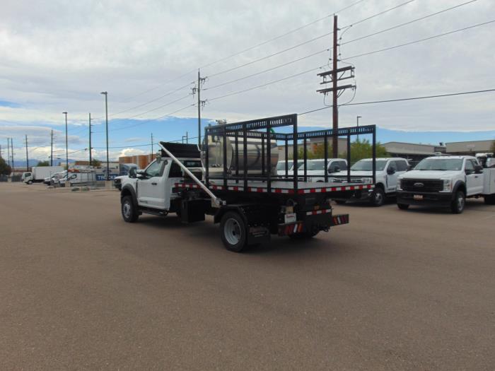 2025 Ford F-600-8