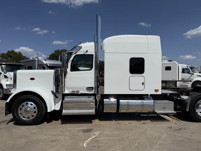 2027 Peterbilt 589-5