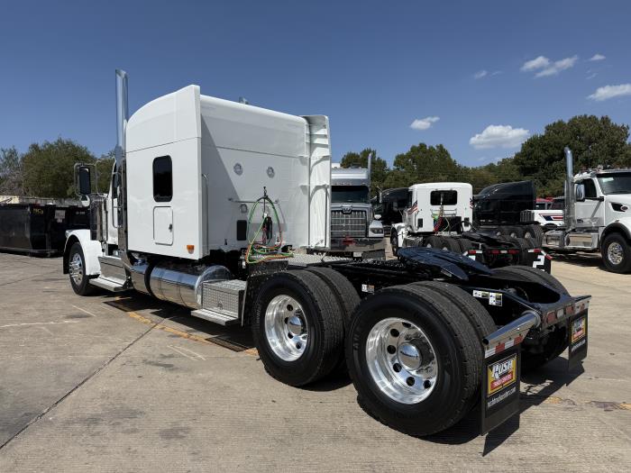 2027 Peterbilt 589-6
