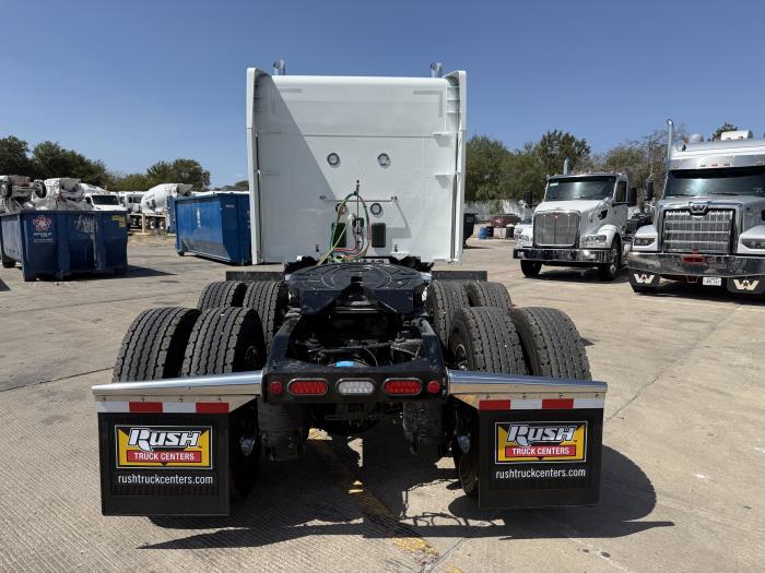 2027 Peterbilt 589-7