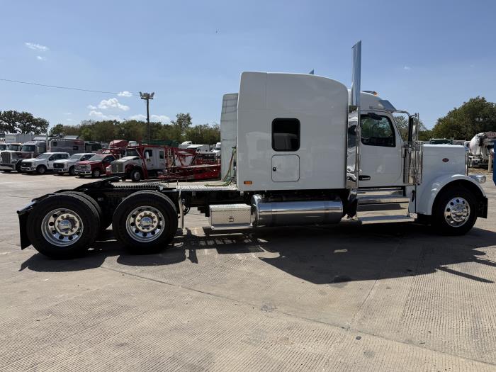 2027 Peterbilt 589-9
