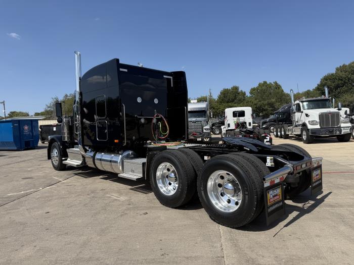 2027 Peterbilt 589-6