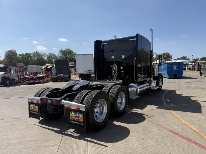 2027 Peterbilt 589-8