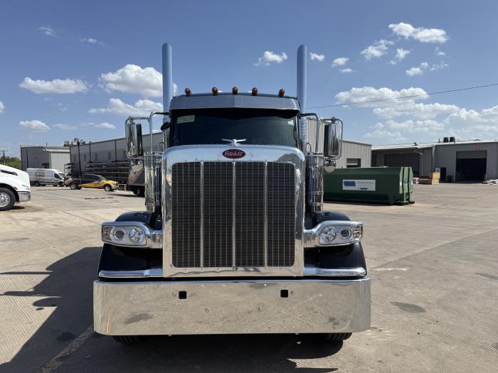 2027 Peterbilt 589-12