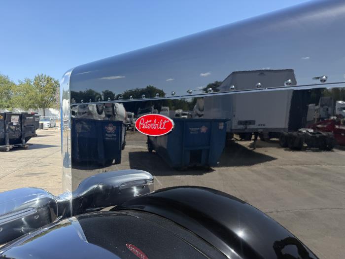 2027 Peterbilt 589-15