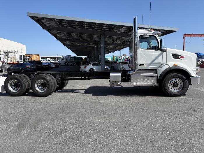 2027 Peterbilt 567-4