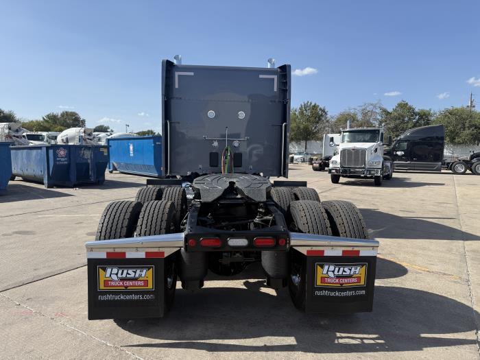 2027 Peterbilt 589-7