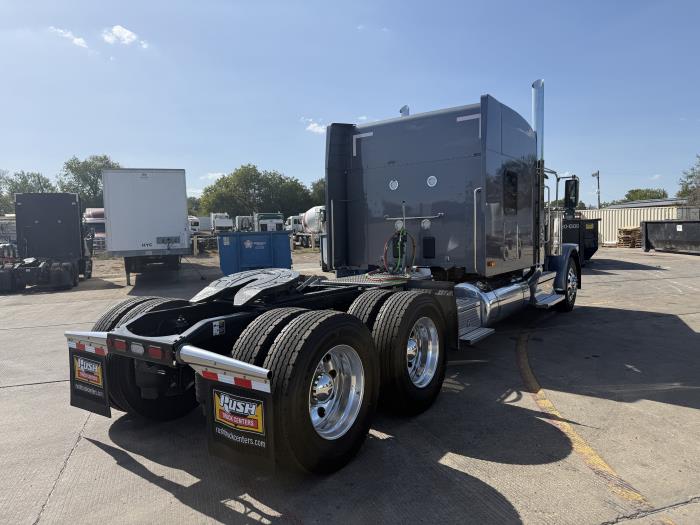2027 Peterbilt 589-8