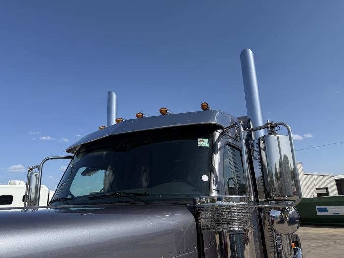 2027 Peterbilt 589-13