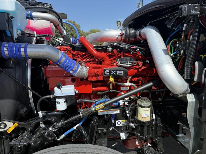 2027 Peterbilt 589-60