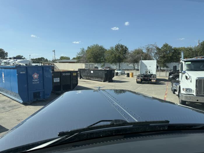 2027 Peterbilt 589-61