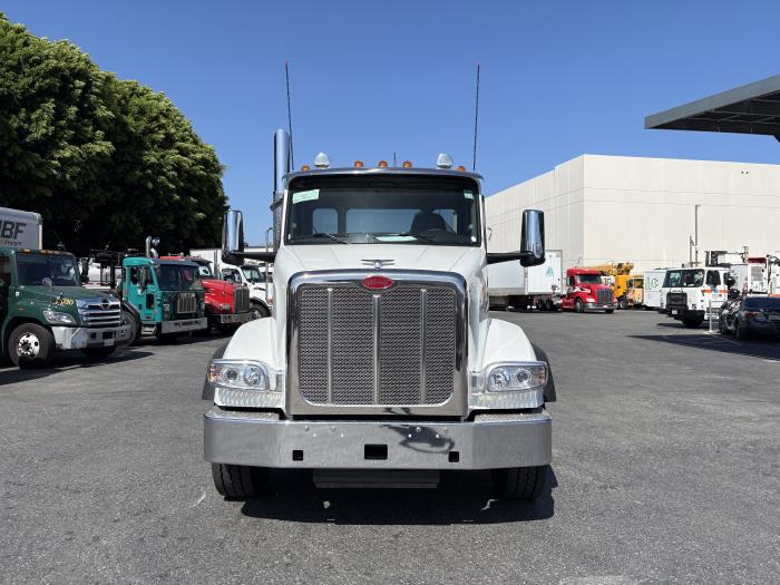 2027 Peterbilt 567-2