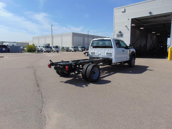 2027 Ford F-450-5