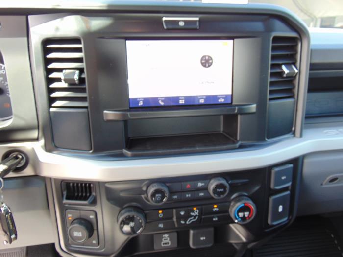 2027 Ford F-450-12